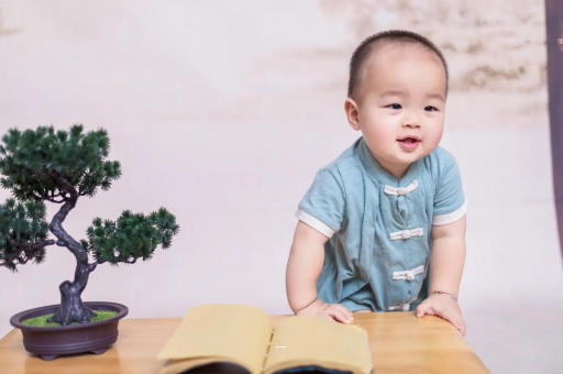 天门孕妇显怀是几个月